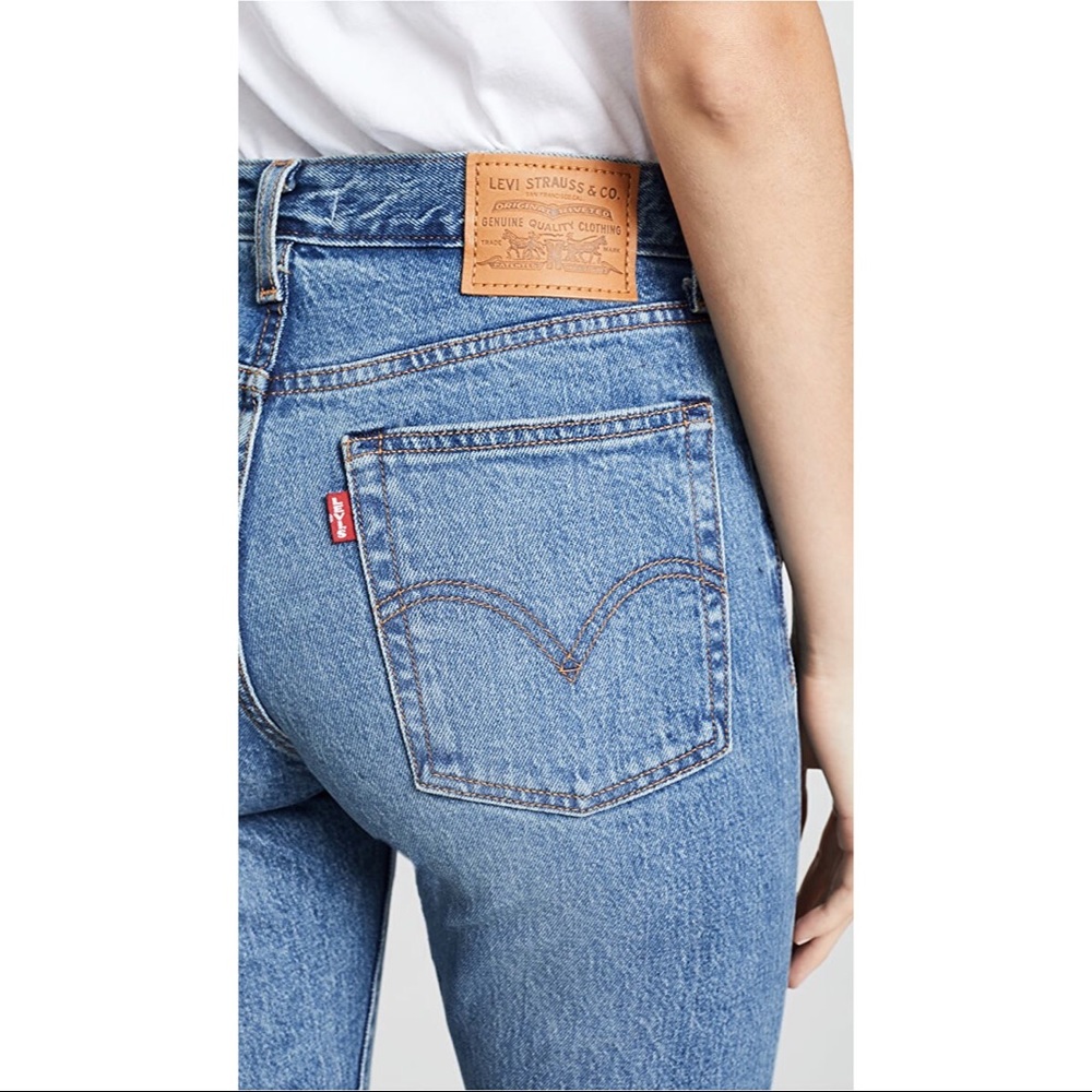 Levi's Wedgie Icon Jeans in These Dreams - Picture 6 of 9